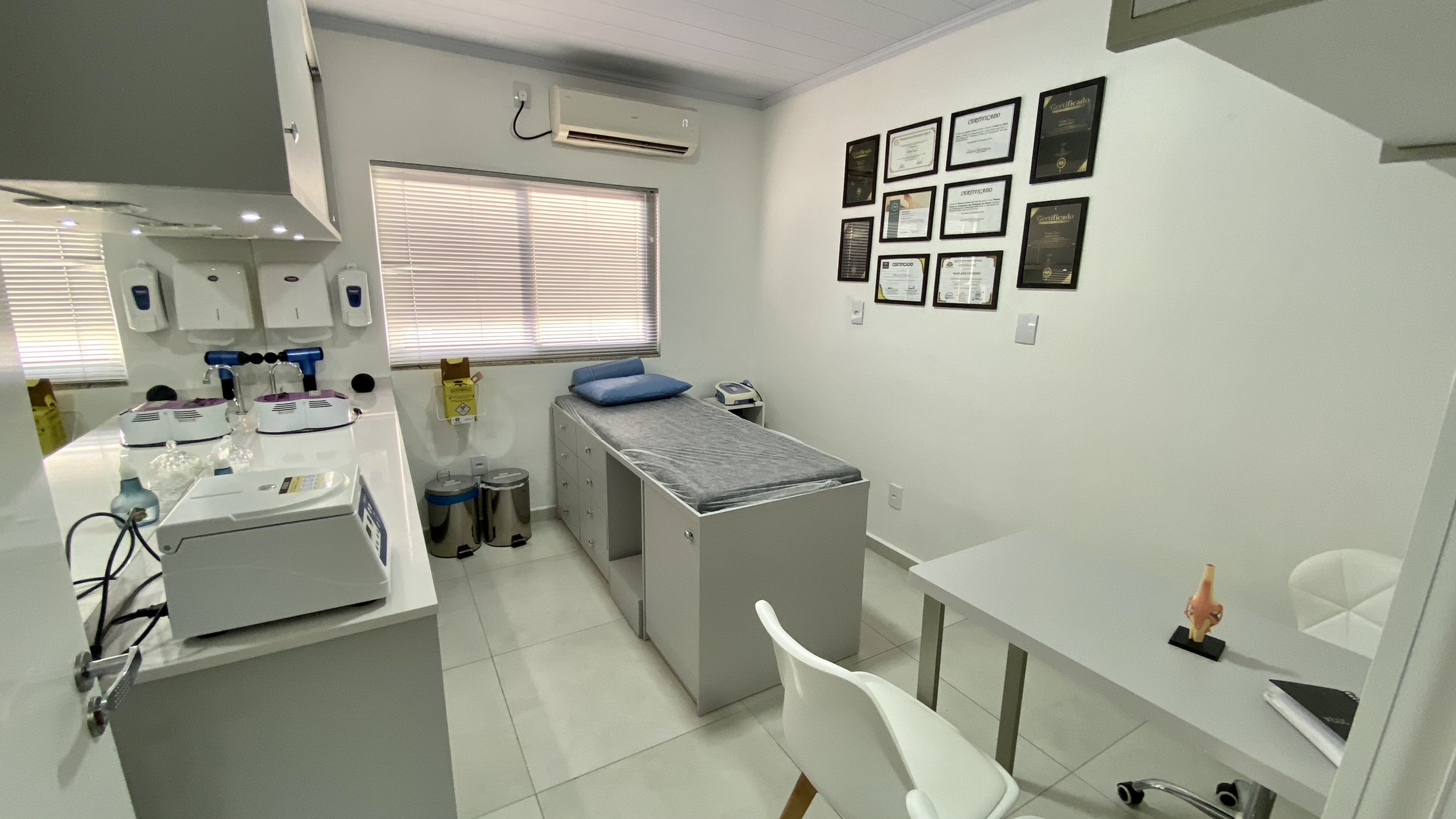 Imagem do corredor da clinica